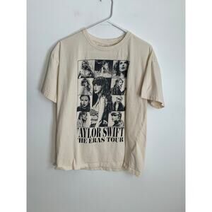 Taylor swift concert tee‎ size medium